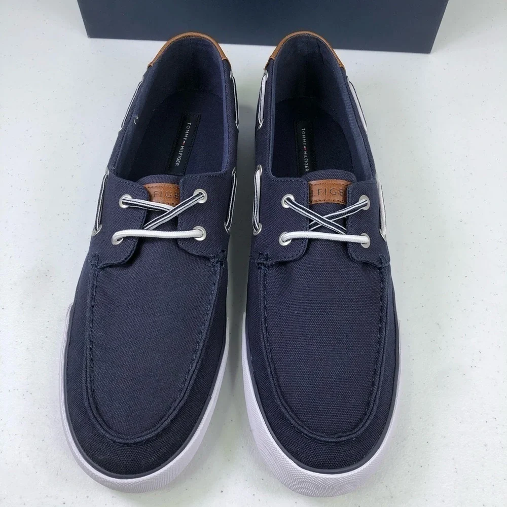 TOMMY Hilfiger Petes Low Top Boat Shoes